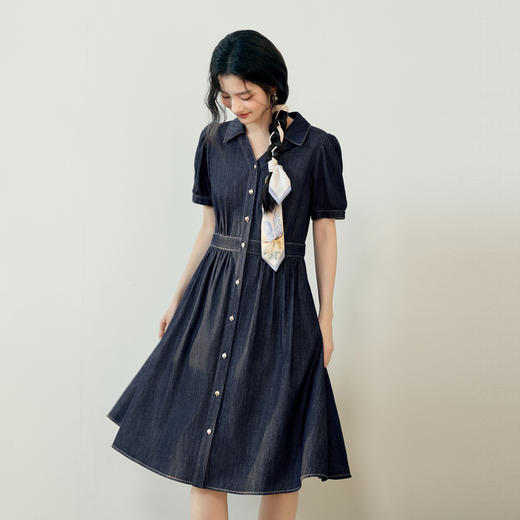 【严选】诗凡黎醋酸原色牛仔裙2025夏新款时髦气质高级感衬衫领连衣裙7G4490061 商品图2