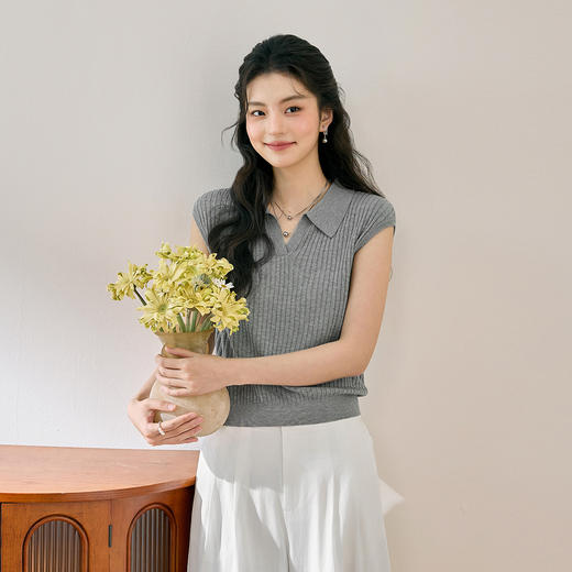 【严选】诗凡黎polo领老钱风针织衫2025夏时髦别致气质修身显瘦套头衫女7G4331161 商品图0