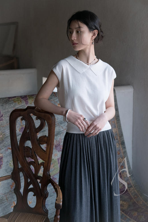 Margaret Howell  海蓝色/白色意大利棉麻翻领针织上衣 商品图8