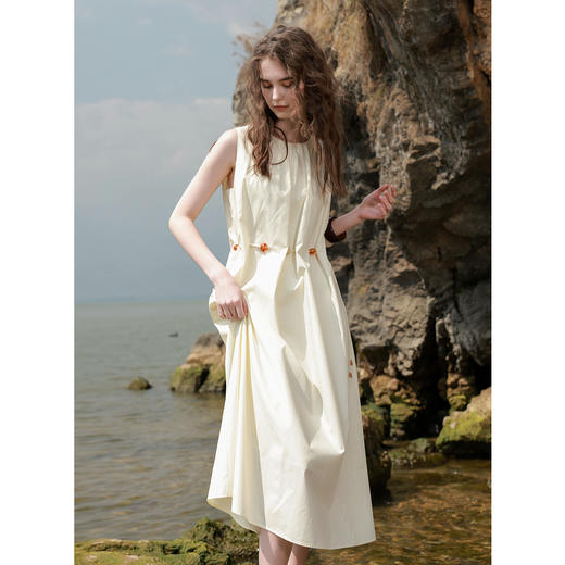 三彩2025夏季新款法式背心裙莱赛尔连衣裙圆领串珠腰绳长裙M 商品图2