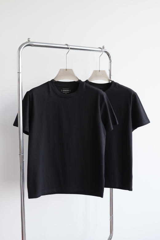 25新款同步西K简约纯色浮雕字母短袖圆领T恤 TX435 商品图2