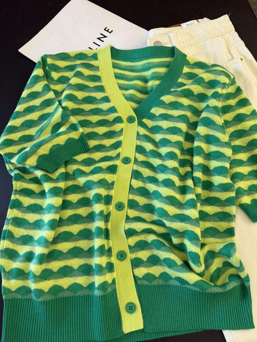 显白绿色开衫 商品图4