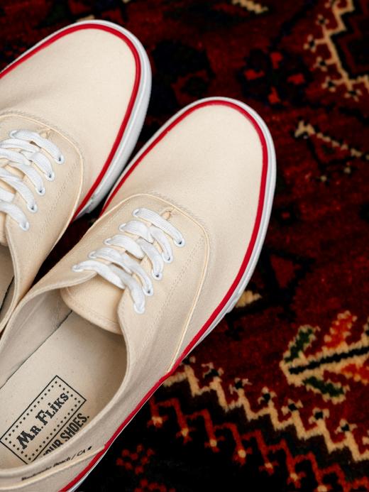 Fliks 红边白色帆布鞋 商品图8