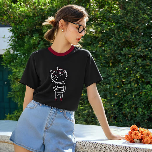 OLrain欧芮儿黑色设计感T恤女夏季2025新款卡通猫咪减龄撞色上衣 商品图3