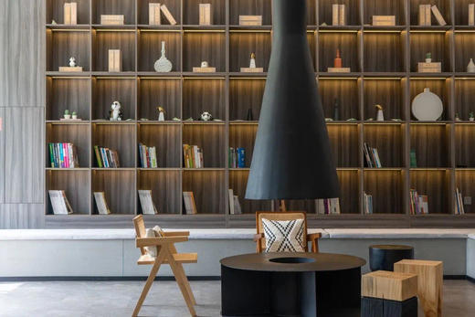 【雅安龙苍沟· 桌山黑石度假公寓】
🌿徒步吸氧，玩转绿野秘境
🌸毗邻大熊猫国家公园 春日花海如绯云 四季桌山美景 商品图10