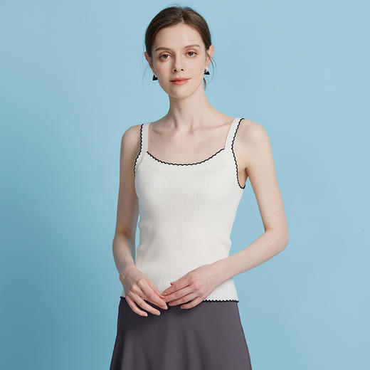 EITIE爱特爱舒适修身百搭基础撞色花边针织吊带背心春季新款A2501505 商品图8