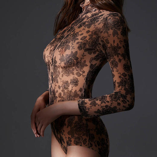 CB | 花界长袖打底衫 商品图0