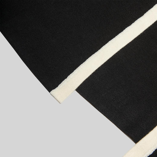 ROMI STUDIO-B 简约百搭气质黑杏撞色吊带加针织开衫两件套 M3690 商品图4