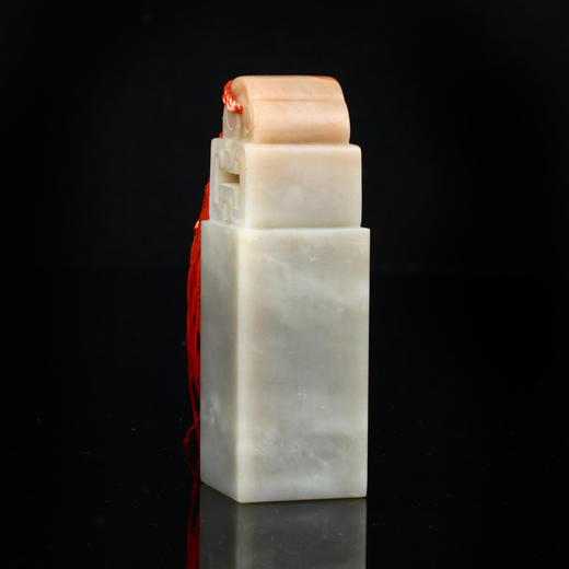 孤品015816-昌化石如意博古钮章方章-2.5*2.5*7.6cm 商品图1