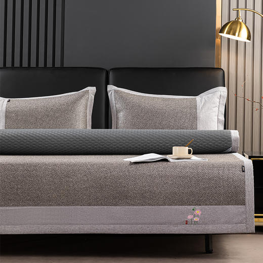 多喜爱 藤席三件套-立夏/小满/小暑 【无痕折叠 方便收纳】【精致盖头刺绣】天然选材编织清凉 蜂窝气孔 高弹透气 深山取材 商品图7