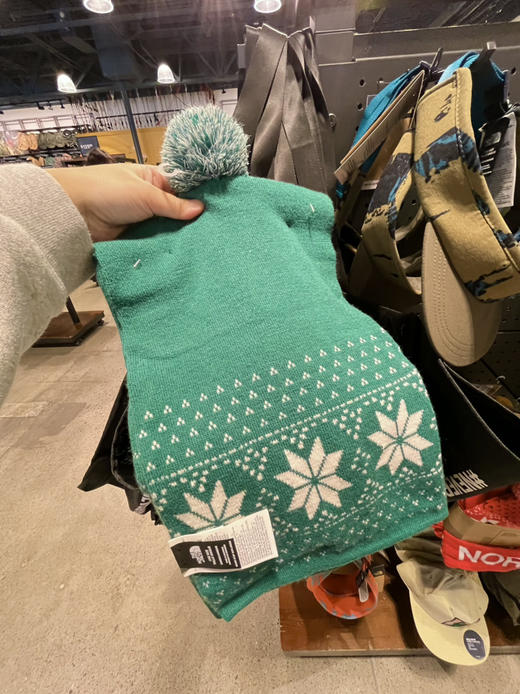 The Northface 北面毛线帽+围巾🧣套装 绿色一套，红色2套 商品图2