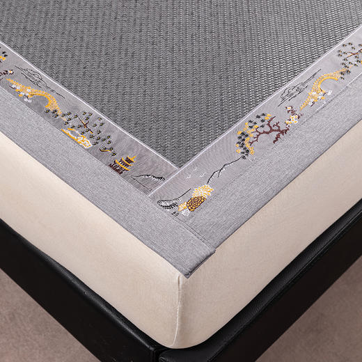 多喜爱 霸王席单件-青州/御享（咖/灰）/福禄（咖/灰） 【四角弹力绑带】【精致盖头刺绣】加厚加密 藤席编织更紧密 间隙更小 无毛刺 3D蜂窝层  席面可卷曲 商品图10