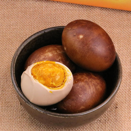 【分销】轻盐蟹皇蛋真空装  蛋黄绵密流油  口感唇齿留香，轻盐减钠，减少各种狠科技!打造了一款香而不腻、油润沙软的蟹皇蛋 商品图1