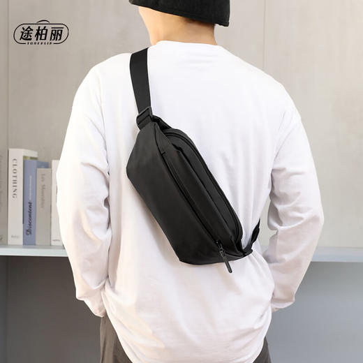 途柏丽TOBERLIR  胸包黑色T0403 商品图4