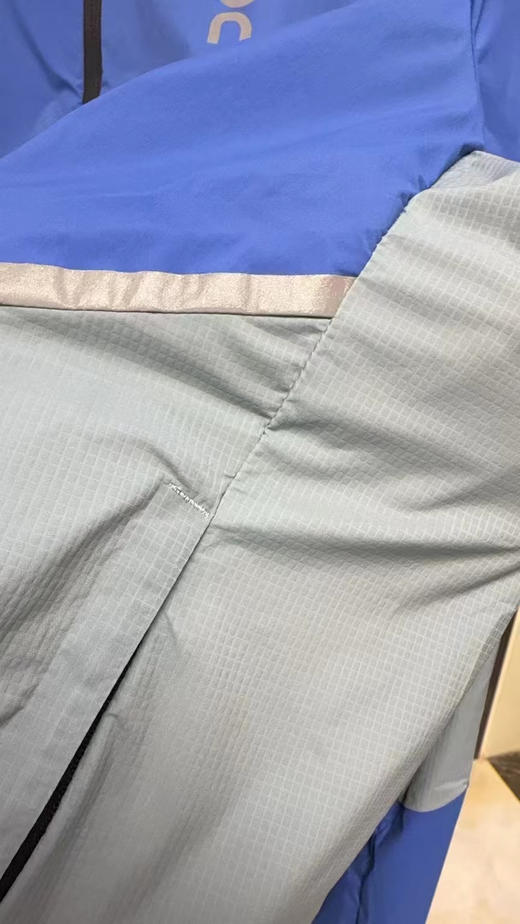 原单正品昂跑夏季防晒透气皮肤衣，超薄材料，防止温差，随手收纳，超实用便捷，
三个色，尺码S-XXL
原价1690 商品图6