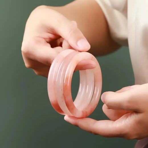 金丝玉桃花酿美人镯 ｜桃花灼灼斗春芳，一见如镯满目光【3-7天左右发货】 商品图3