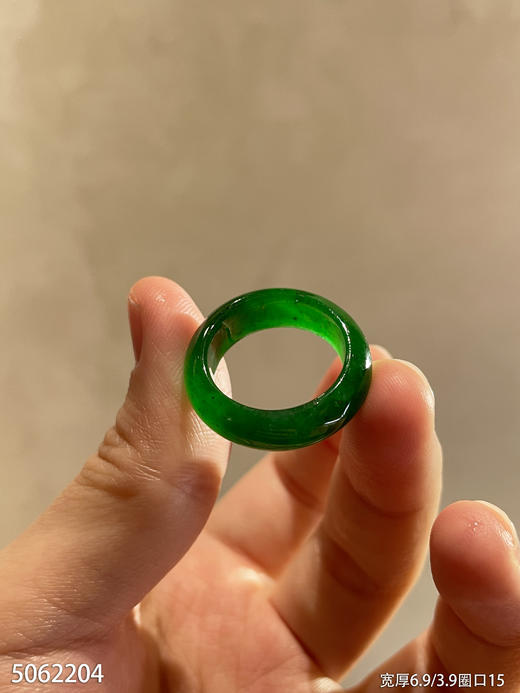 老坑帝王绿扳指【5062204】圈口15。具体价格微信咨询 商品图0