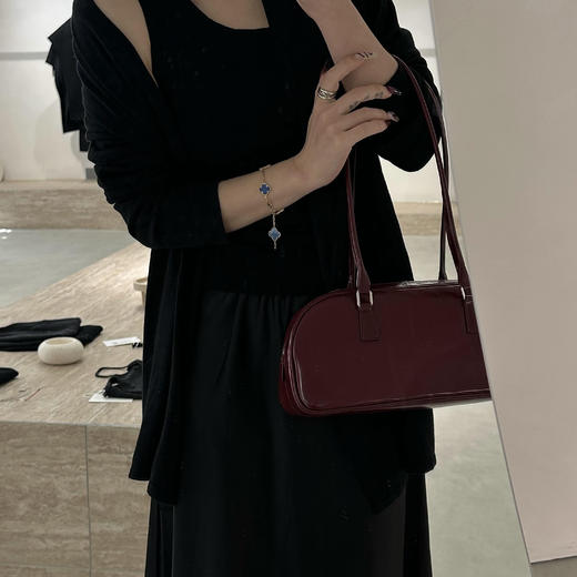 洛诗琳20923夏季新款设计感不规则时尚蚕丝混纺吊带背心女5259 商品图2