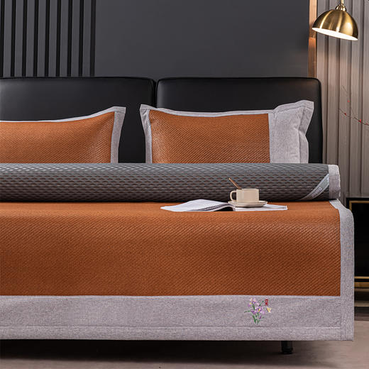 多喜爱 藤席三件套-立夏/小满/小暑 【无痕折叠 方便收纳】【精致盖头刺绣】天然选材编织清凉 蜂窝气孔 高弹透气 深山取材 商品图3