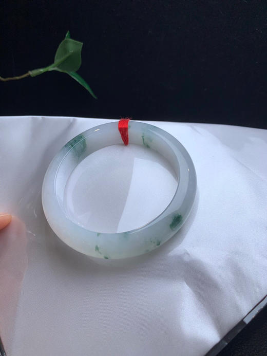 612631，57.5糯冰飘花手镯，干干净净的白底，飘清新淡雅的蓝花 商品图4