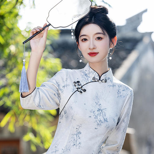 2025春季中国风牛奶丝提花长款水墨竹叶旗袍MLS6976 商品图1