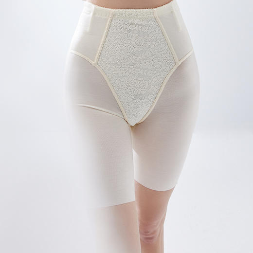 CB | 精棉精塑白色高腰短塑裤 商品图1