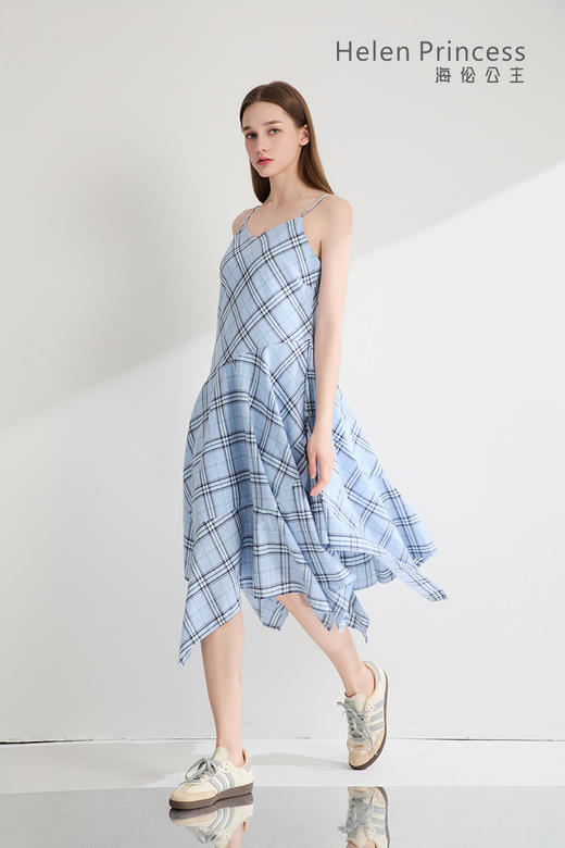 格纹不规则裙摆吊带裙 商品图4