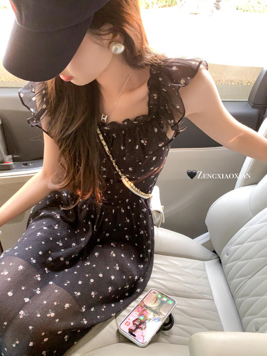 <曾小咸推荐>黑色碎花连衣裙 日常209.99/件 立减110 秒杀99.99/件！！ 商品图5