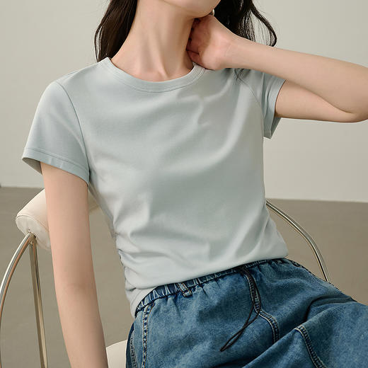 NEELLY纳俪商场同款夏季新款圆领正肩收腰短袖T恤女减龄修身上衣N25044T05501 商品图2