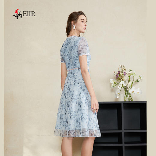 司歌刺绣碎花短袖连衣裙A911063X 商品图3