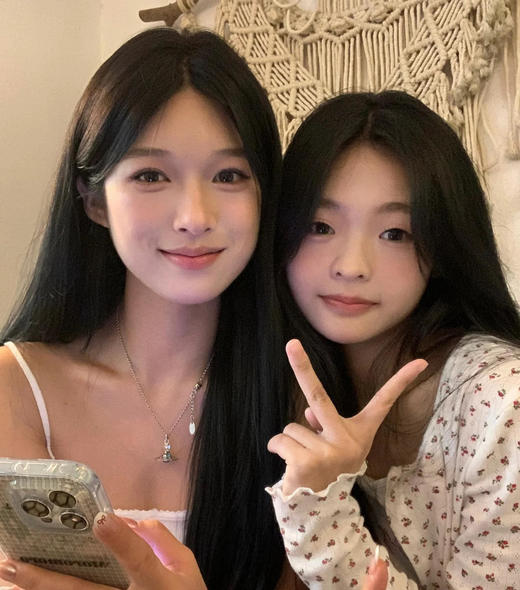 西太后薄荷绿项链U绝美立体土星项链，银色配薄荷绿珠（XTY） 商品图7