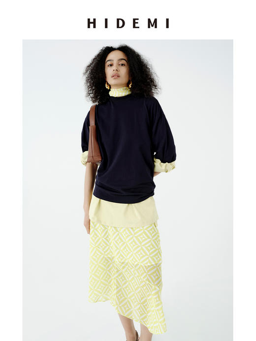 HIDEMI经典几何印花系列清透磨砂缎感内衬吊带两件式丝巾设计感v领显瘦背心半裙套装 背心/半裙 商品图10