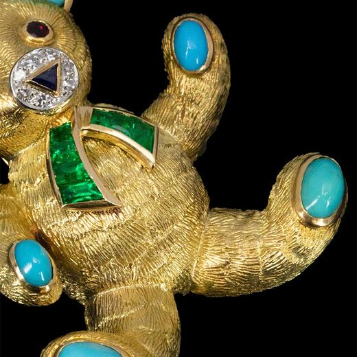 独角鹿西洋古董 1960年代法国出品18K黄金镶嵌绿松石红宝石祖母绿及钻石小熊造型胸针 商品图5