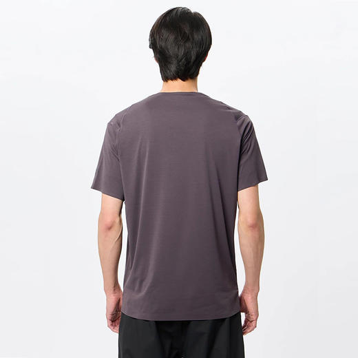 Goldwin Advanced Light T-shirt 运动系列超轻量除臭机能性T恤 商品图1