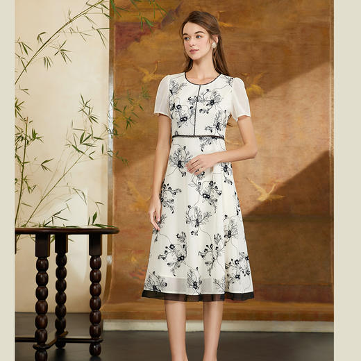 司歌网纱刺绣v领短袖连衣裙A911007X 商品图0