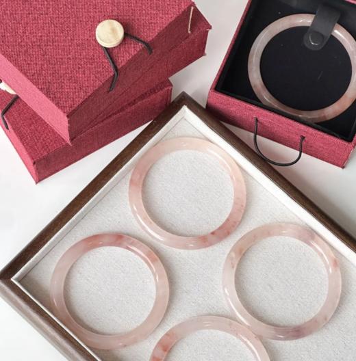 金丝玉桃花酿美人镯 ｜桃花灼灼斗春芳，一见如镯满目光【3-7天左右发货】 商品图9