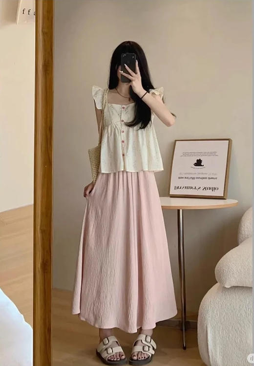 送8元退货运费【花样年华山本裤裙】不能错过的神仙裙裤来啦 来自中国风的浪漫 会呼吸的裤子!自带凉感，行走的小空调~看起来是裙子，其实内有乾坤，里面是环绕式的裤腿~ 商品图4