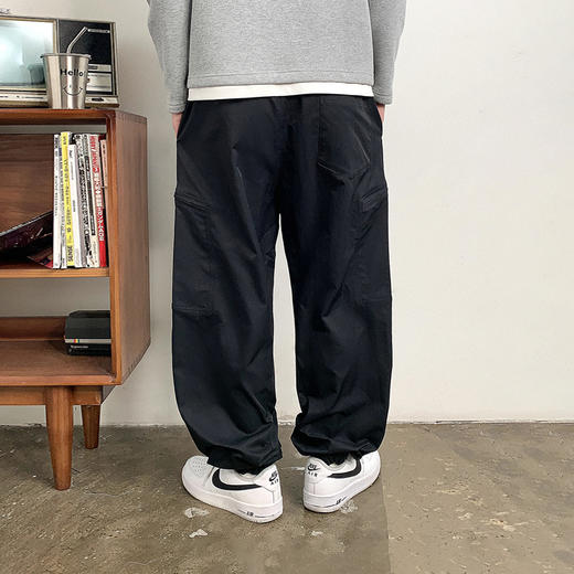 徐太浪缉明线工装休闲裤男春秋2025新款宽松束脚运动裤子青年长裤 商品图3