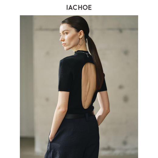 棉仓3621505017-IACHOE后背镂空短袖毛衣 商品图0