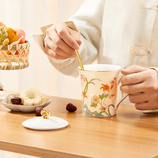 【故宫茶具】萱草无忧骨瓷马克杯水杯博物馆文创杯子生日礼物 商品图6