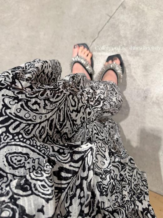 生活闪闪发光 | 游牧风情裙 佩斯利图案提花雪纺面料半身裙 黑白花色 商品图1