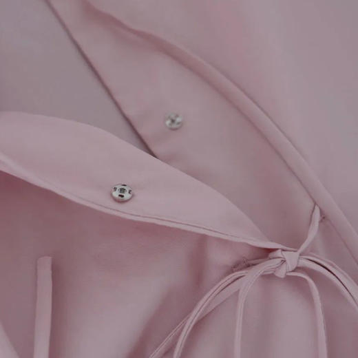 伊泺杉天丝蝴蝶结衬衫 | 莱赛尔天丝面料，垂感很棒；蝴蝶结绑带更具设计感，独特吸睛【3-5天发货】 商品图7