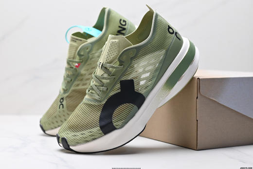 昂跑On Cloudboom Strike休闲减震跑步鞋3ME30480256男女鞋 商品图7