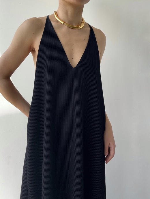 Semplicita｜Z02 V领吊带连衣裙 [ 黑条 ] 商品图5