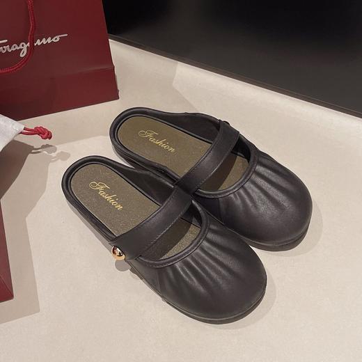 【百搭神器❗️褶皱软皮奶奶鞋】柔软轻盈，修饰腿型，亲肤舒适！包头半拖鞋女外穿复古平底一脚蹬懒人褶皱凉拖 商品图5