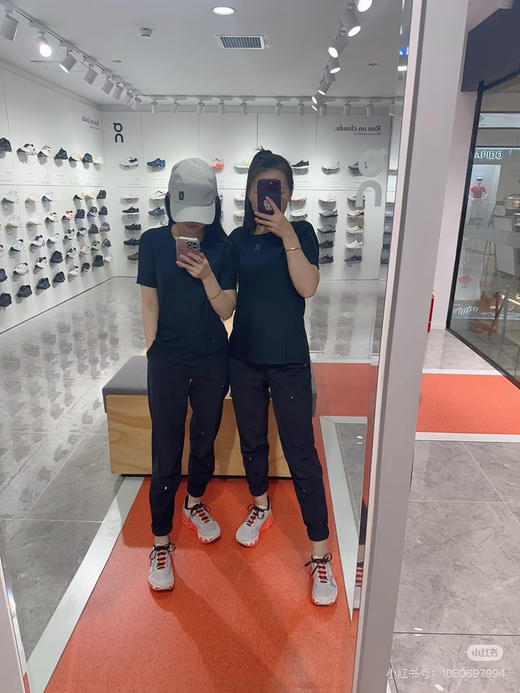 【有货 拍下改价】 On 昂跑新一代女款轻量夏季 多功能长裤 新色这个灰好出彩 商品图14