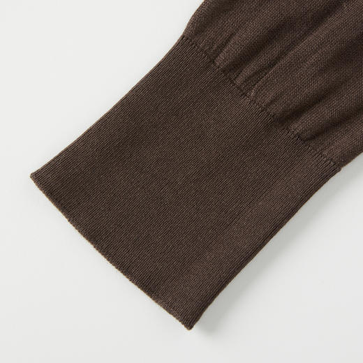 ROMI STUDIO“轻盈利落”早秋新款干爽透气防晒摩卡棕针织上衣M3831 商品图3