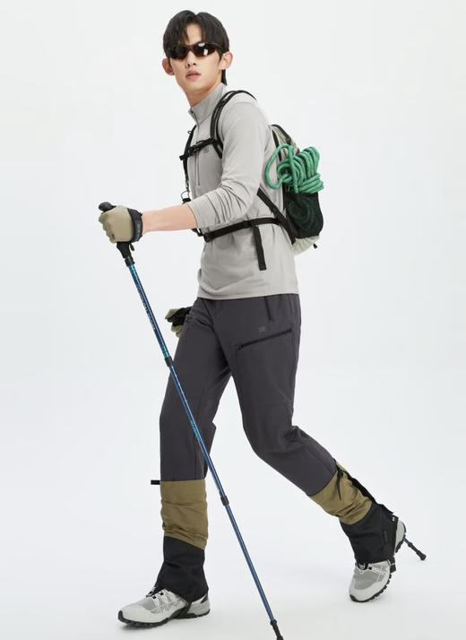 户外高端线❗️迪S特同厂【PAMPA&POP男士轻量速干半拉链外套】多功能型！可外穿可做内搭，轻便不压身 ☑️手感软糯细腻，吸湿排汗 商品图9