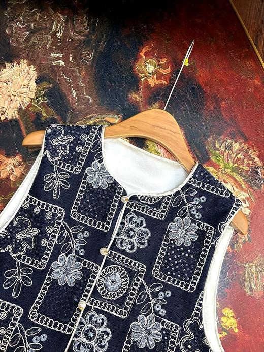 天丝牛仔刺绣马甲 商品图13