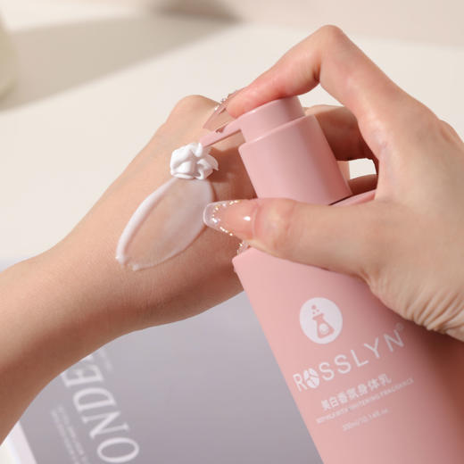 罗斯琳 美白身体乳 易吸收 不油腻 水嫩肌肤 300ml*1瓶 商品图8